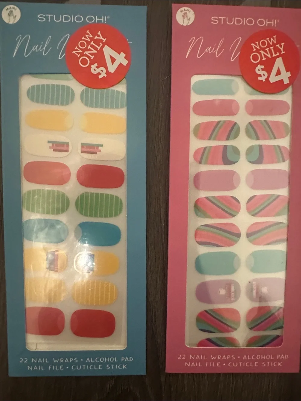 Nail Wraps Books Theme